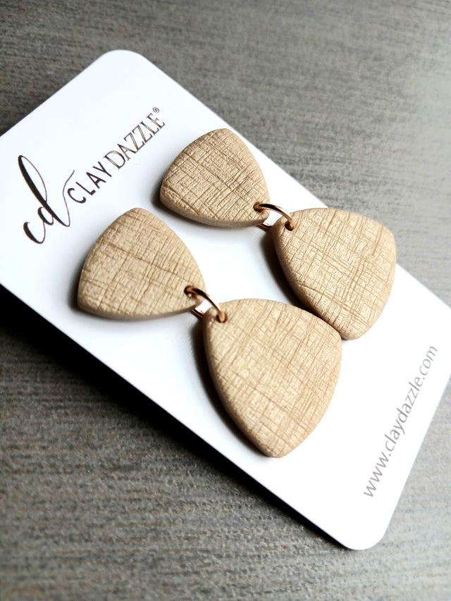 MAYA Dangles
