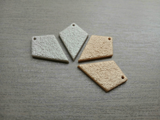 QUADRANGLE Charms (1 Pair)