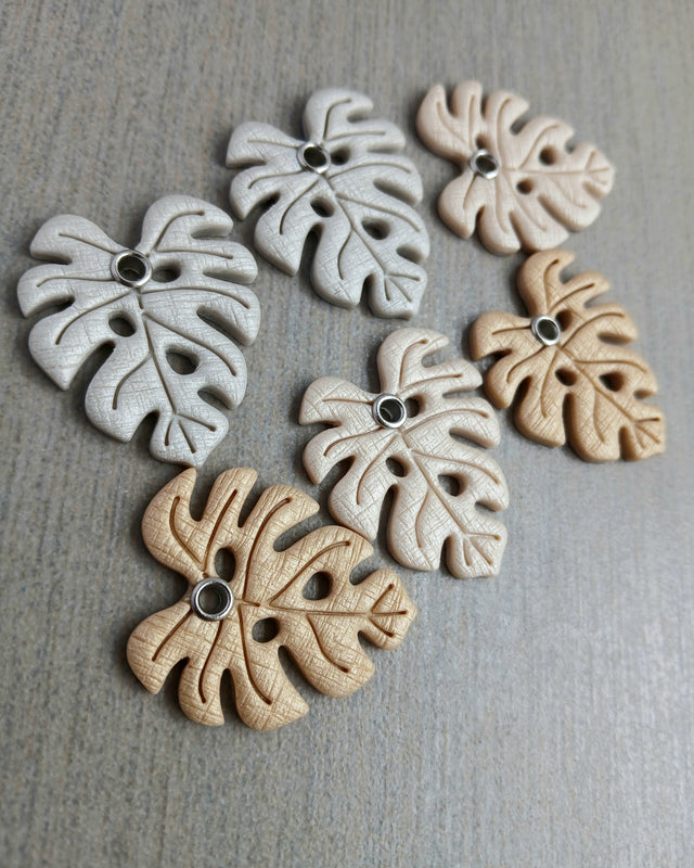 MONSTERA Huggie Hoops